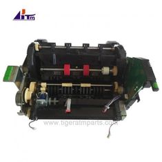 Bagian mesin ATM Wincor Nixdorf Cineo C4060 In-Output Module Customer Tray CRS-M 1750220000